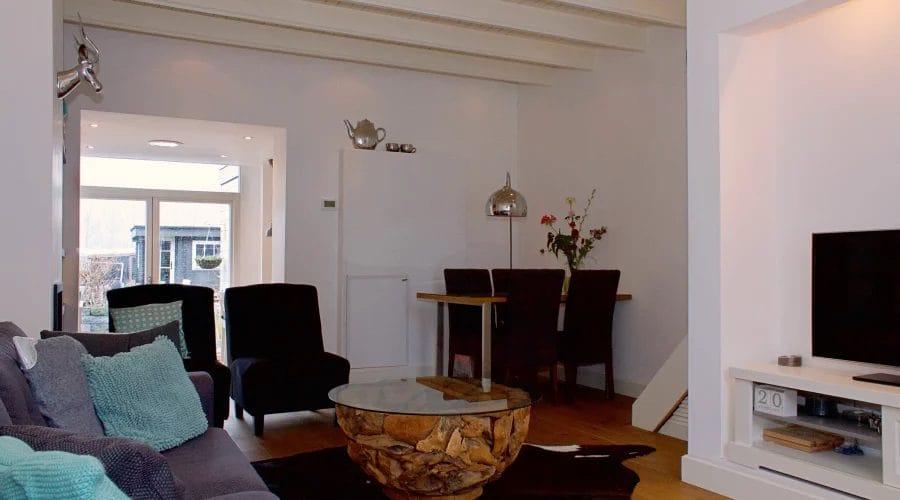 interieurstyling ridderkerk, jaren 30 woning, balkenplafond, hoog plafond, landelijke-moderne inrichting